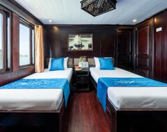 Hotelli Swan Cruises Halong (Hong Gai, Vietnam)