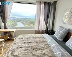 Koko talo/asunto 2.5 Room@mydihei Apartments (Neuhausen am Rheinfall, Sveitsi)