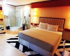 Cebu Dulcinea Hotel and Suites-MACTAN AIRPORT HOTEL (Cebu City, Philippines)