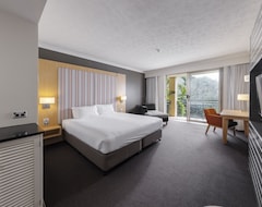 Khách sạn Mercure Gold Coast Resort (Broadbeach Waters, Úc)