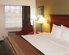 Hotel Rodeway Inn & Suites Antioch (Antioch, Sjedinjene Američke Države)