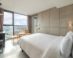 Khách sạn Hotel Stay Interview Jeju (Seogwipo, Hàn Quốc)