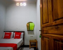 Hotelli Oyo 93069 Penginapan Sumber Rizki (Surabaya, Indonesia)