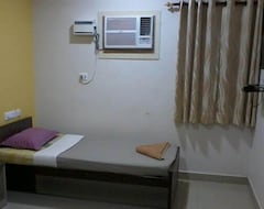 Hotel OYO 8679 Akash Park (Chennai, India)