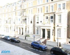 Entire House / Apartment Wonderful Apartment In Earls Court (London, United Kingdom)