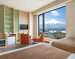 Hotel Mystays Fuji Onsen Resort (Fujikawaguchiko, Japón)