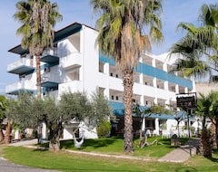 Khách sạn Zoe Seaside (Agios Georgios, Hy Lạp)