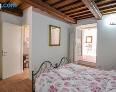 Cijela kuća/apartman Gorgeous Apartment In Gubbio With Kitchen (Gubbio, Italija)