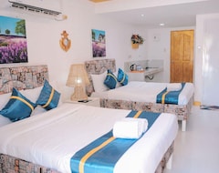 Hotelli Villa Excellance Beach And Wave Pool Resort (Tanza, Filippiinit)