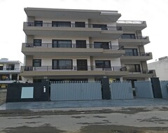 Khách sạn OYO 14482 Live Inn (Gurgaon, Ấn Độ)