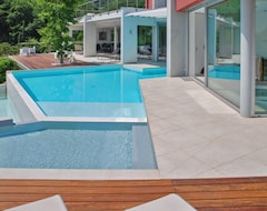 Cijela kuća/apartman Homerez - Villa For 10 Pers. With Swimming Pool, Jacuzzi And Terrace In Saint Désirat (Saint-Désirat, Francuska)