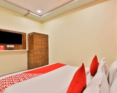 OYO 22403 Hotel Rolex (Ahmedabad, India)