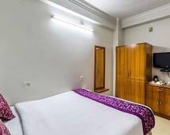 Hotel Rialto (Guwahati, India)
