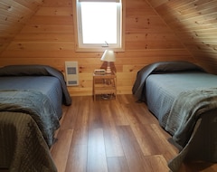 Entire House / Apartment Secluded Ocean Front Cottage (Tracadie, Canada)