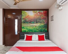 Khách sạn OYO 26677 Pmr Guest Inn (Tirupati, Ấn Độ)
