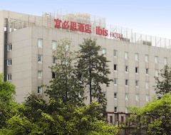 Hotel Ibis Yaan Langqiao (Chengdu, China)