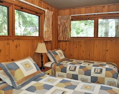 Casa/apartamento entero Peaceful Villa On The Sugar Sand Shores Of Big Glen Lake (Glen Arbor, EE. UU.)
