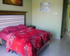 Hotel Oyo Life 90646 Villa Karsinem Pasuruan (Sidoarjo, Indonesien)