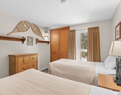 Hotel Tantalus Resort Lodge (Whistler, Canada)