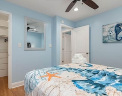 Casa/apartamento entero Beautiful Newly Remodeled North End Home - Just Steps From The Beach! (Virginia Beach, EE. UU.)