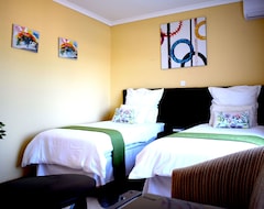 Khách sạn Tsodilo Lodge (Gaborone, Botswana)