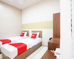 Khách sạn Feliz Guest House (Surabaya, Indonesia)