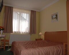 Hotelli Apartment Pension Rideg Heviz (Hévíz, Unkari)