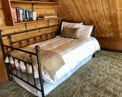 Cijela kuća/apartman Year Round Cabin On Crooked Lake Near 2 Ski Mountains (Tully, Sjedinjene Američke Države)