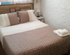 Entire House / Apartment Can Teixidor (Besalú, Spain)