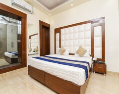 Otel OYO 15408 Home Feeling Accomdation (Noida, Hindistan)