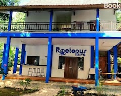 Roctopus Dive Center and Hostel (Sumbawa Besar, Indonezija)