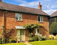 Toàn bộ căn nhà/căn hộ Family Cottage In Wiltshire (Woodborough, Vương quốc Anh)