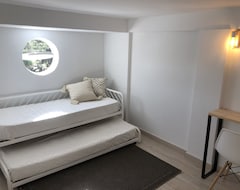 Toàn bộ căn nhà/căn hộ Well Equipped 3 Bedroom Apartment With Sea View, Legal Registration No 3239/al (Caldas da Rainha, Bồ Đào Nha)