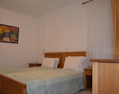 Hotel Akti (Mithimna - Molivos, Yunanistan)