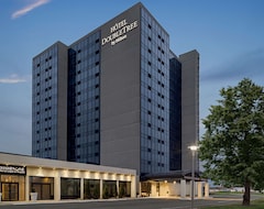 Otel Doubletree By Hilton Pointe Claire Montreal Airport West (Pointe-Claire, Kanada)