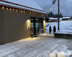 Cijela kuća/apartman Guesthouse With Sauna & Hot Tub & Cold Water Pool (Nokia, Finska)