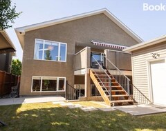 Toàn bộ căn nhà/căn hộ Peaceful 2 Bd Oasis, Bsmt Suite, Private Terrace, Near Yql (Lethbridge, Canada)