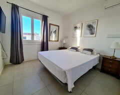 Casa/apartamento entero Modern Villa With Sea Views 300M From The Beach With Private Pool, Ac, Wifi (Cala Blanca, España)