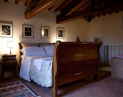 Khách sạn Il Nibbio, An Ancient Villa In The Heart Of Tuscany (Reggello, Ý)