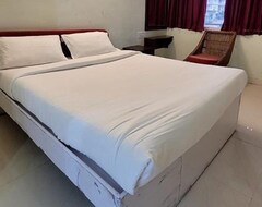 Khách sạn Fabexpress Harmony Residency (Kodaikanal, Ấn Độ)