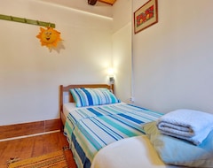 Toàn bộ căn nhà/căn hộ Nice Home In Sisinec With 2 Bedrooms (Lekenik, Croatia)