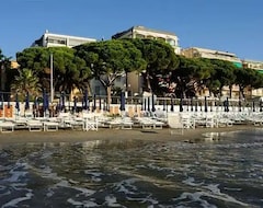 Khách sạn Grand Hotel Spiaggia (Alassio, Ý)