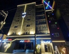 Khách sạn Sichuan Sunny (Sacheon, Hàn Quốc)