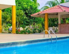 Bed & Breakfast Hotel - Granja de Animales San Basilio de Palenque (Cartagena, Colombia)