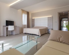 Hotel GARDENIA & Villa CHARME Adults Friendly 10Plus (Bardolino, Italy)