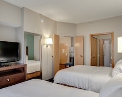 Holiday Inn Express and Suites St. Cloud, an IHG Hotel (Saint Cloud, USA)