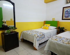 Khách sạn Teocalli Hostel Adults Only (Puerto Vallarta, Mexico)