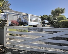 Toàn bộ căn nhà/căn hộ White Ivory Cottage, Riverton (Riverton, New Zealand)