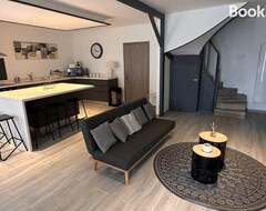 Cijela kuća/apartman Maison Entierement Renovee (Ambarès-et-Lagrave, Francuska)