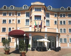 Khách sạn Green Hotel (Settimo Torinese, Ý)
